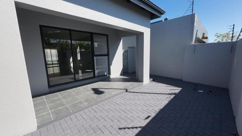 To Let 3 Bedroom Property for Rent in Parklands North Western Cape